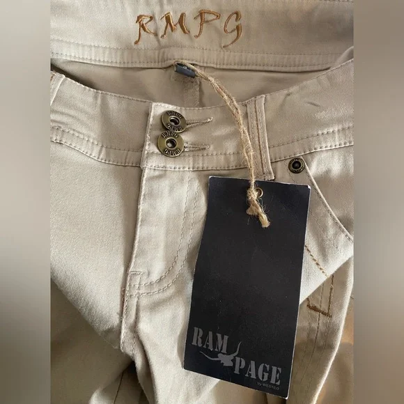 💥 SALE💥 BNWT Rampage jeans in beige - Picture 2 of 6
